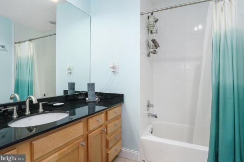 1732 Federal St, Philadelphia PA 19146-3015 exterior