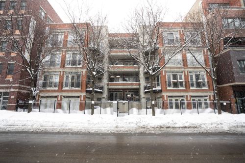 1931 Diversey Pkwy, Chicago IL  60614-3768 exterior