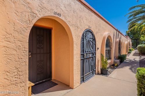 1040 Calle De Ln Temporada, Green Valley AZ 85614-1964 exterior