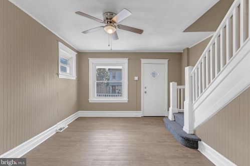 565 Jefferson Ave, Pottstown PA 19464-4721 exterior