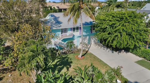 3412 Lakeview Dr, Naples, FL 34112-5824