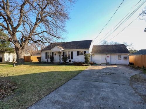 312 6th St, Irving, TX 75060-4118