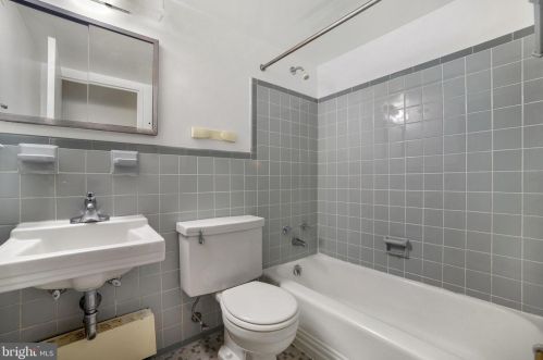 4600 Connecticut Ave, Washington DC  20008-5739 exterior