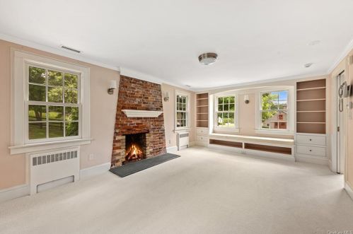 14 Middle Patent Rd, Armonk NY  10504-2802 exterior