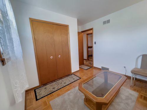 10733 Nordica Ave, Worth IL 60482-1442 exterior