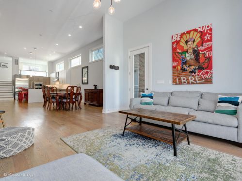 2331 Moffat St, Chicago IL  60647-5334 exterior