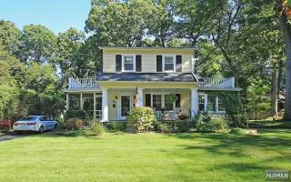153 Haworth Dr, Haworth, NJ 07641-1503
