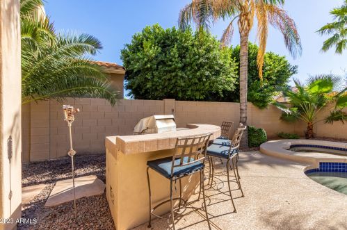 1623 Kaibab Dr, Chandler AZ 85249-3071 exterior