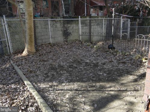 616 56 St, Philadelphia PA 19143-5704 exterior