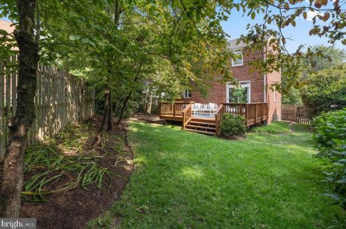 618 Woodside Pkwy, Silver Spring, MD 20910-4248