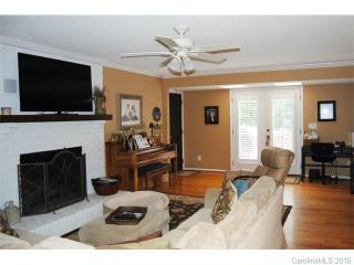 3021 Southampton Cir, Gastonia, NC 28056-7531