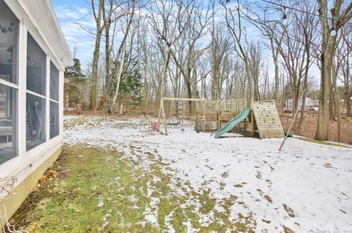 14 Wilton Acres, Wilton CT 06897-4530 exterior