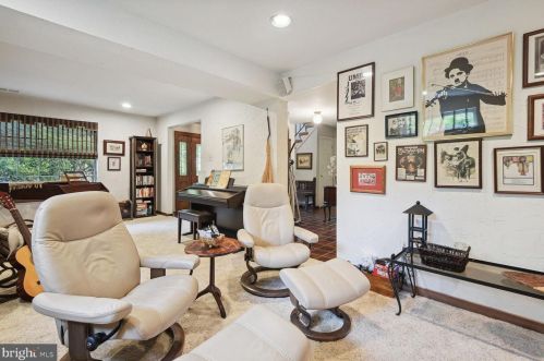 14100 Arctic Ave, Rockville MD 20853-2617 exterior