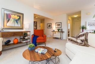 22540 Fairmont Dr, Farmington MI  48335-4031 exterior