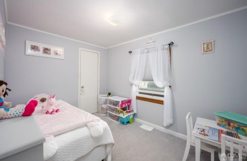 134 Brown Ave, Iselin NJ 08830-2502 exterior