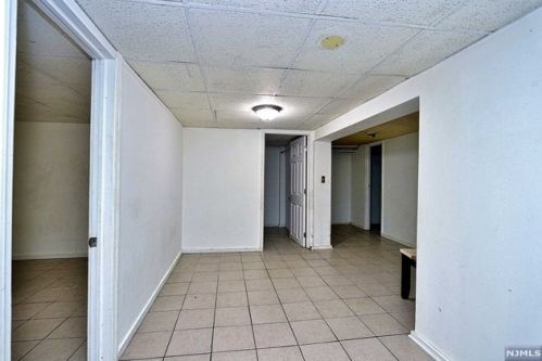 206 Brookside Ave, Irvington NJ 07111-3302 exterior