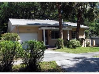 1404 Hilton Pl, Tampa FL  33604-4332 exterior