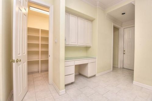 30505 Berry Crk Dr, Georgetown TX 78628-1138 exterior