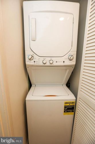 280 Bridgewater Rd, Chester PA 19014-2957 exterior