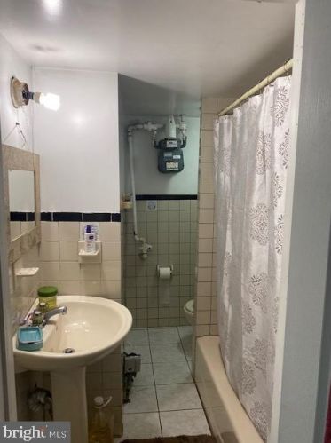 7154 Large St, Philadelphia PA 19149-1110 exterior