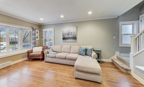 5337 Nashville Ave, Chicago IL 60638-1217 exterior