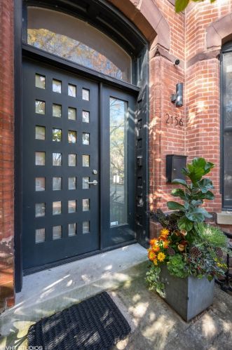 2156 Cleveland Ave, Chicago, IL 60614-4509