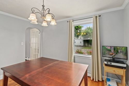 58 Farrar Ave, Worcester MA 01604-3219 exterior