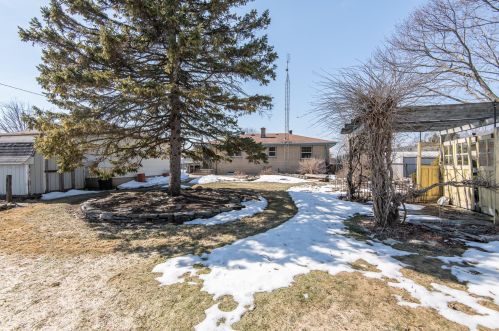 3241 97 St, Sturtevant WI 53177-2663 exterior