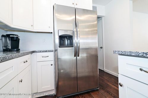 405 Conifer Dr, Lacey NJ  08731-1925 exterior