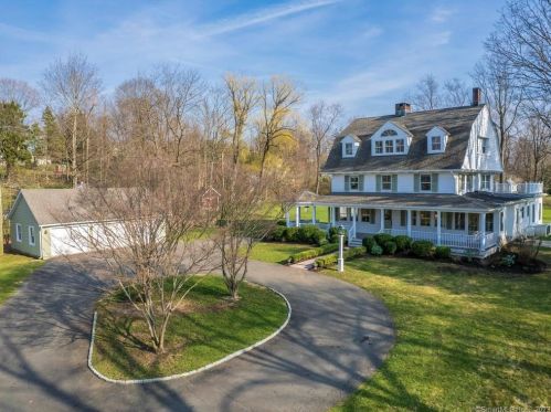 45 Peaceable St, Ridgefield, CT 06877-4809