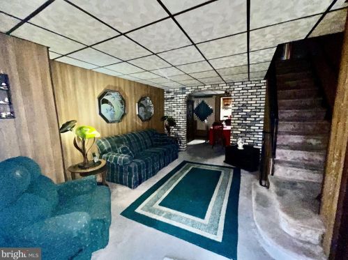 4048 Glendale St, Philadelphia PA  19124-5320 exterior