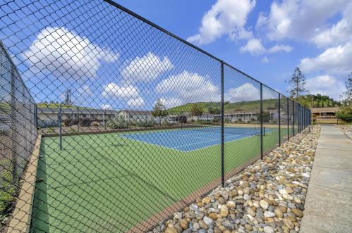 336 Chateau La Salle Dr, San Jose CA  95111-3025 exterior