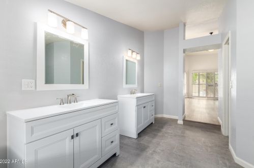 13008 3 St, Phoenix AZ 85022-5210 exterior