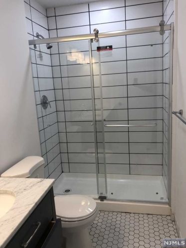 68 9th Ave, Paterson NJ 07506-1645 exterior