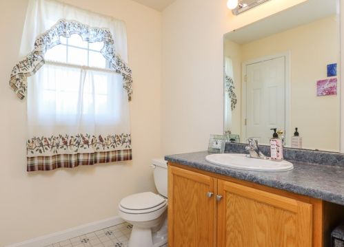 63 Alice Dr, Concord NH 03303-2034 exterior