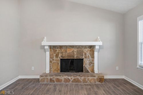 972 Timbervale Ln, Lithonia GA  30058-6010 exterior