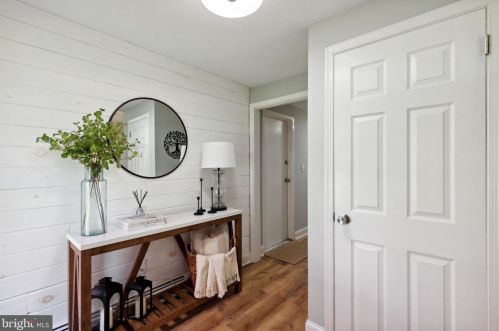 304 Pheasant Dr, Huntingdon Valley PA  19006-3038 exterior