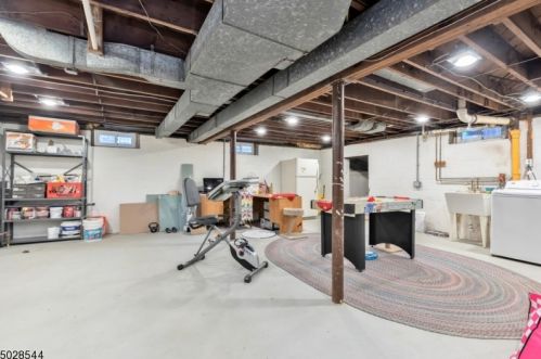 73 Laramie Rd, Plainfield NJ 07060-2951 exterior