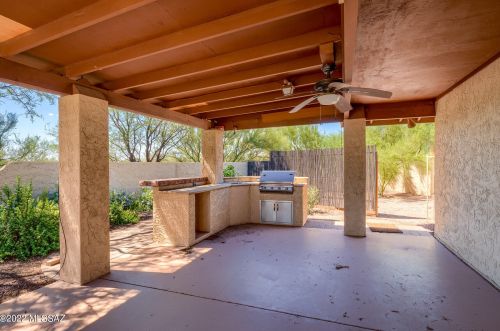 4421 Camino Gacela, Tucson AZ  85718-6807 exterior