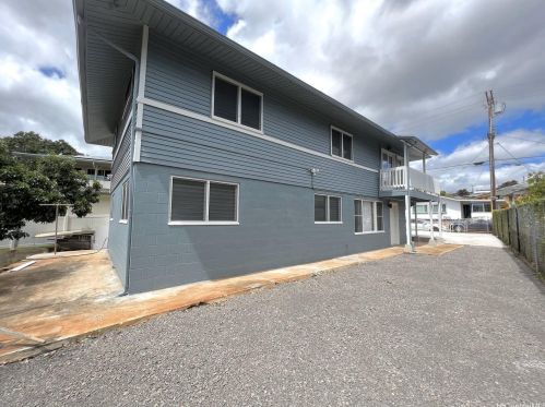 4229 Likini St, Honolulu, HI 96818-1114