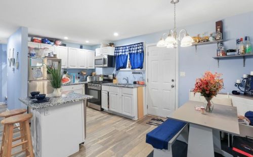 2576 Abner Pl, Atlanta GA  30318-9202 exterior