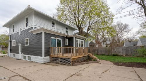 146 Travis St, Grand Rapids MI 49505-4638 exterior