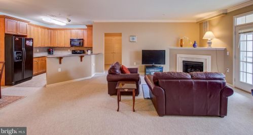 626 Masterson Ct, Trenton, NJ 08618-1442