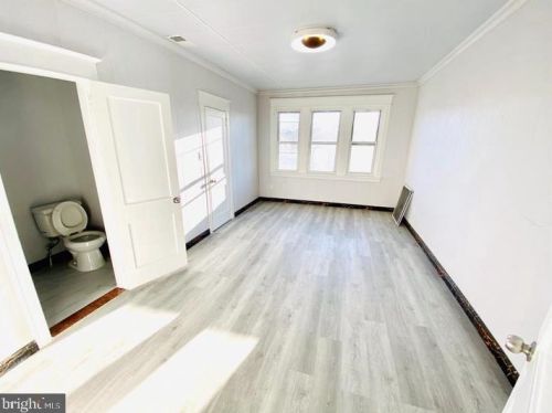 3239 Cottman Ave, Philadelphia PA 19149-1605 exterior