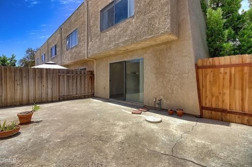 3131 Kelp Ln, Oxnard CA 93035-1665 exterior