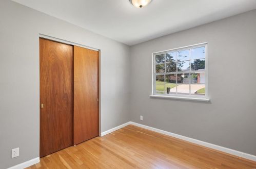 3919 Southern Aire Dr, Saint Louis MO 63125-4440 exterior