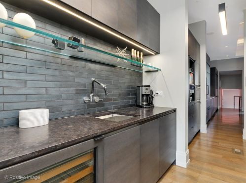 1857 Orch St, Chicago IL 60614-5109 exterior