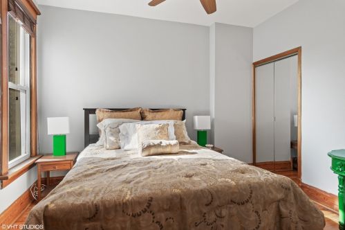 2163 Leland Ave, Chicago IL 60625-1528 exterior