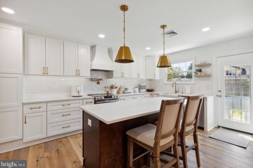 304 Pheasant Dr, Huntingdon Valley PA  19006-3038 exterior