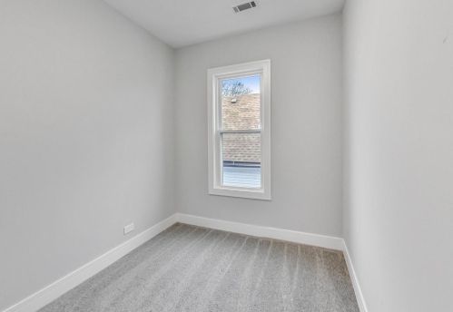 245 13 Ave, Broadview IL 60153-1407 exterior